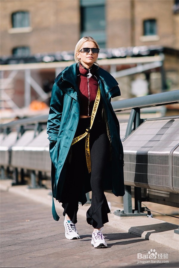 冬季大衣内搭怎么才能克服平胸