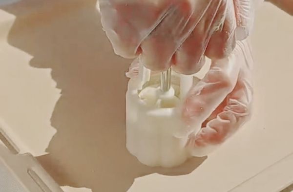 芝士咖啡巧脆珠冰皮月饼