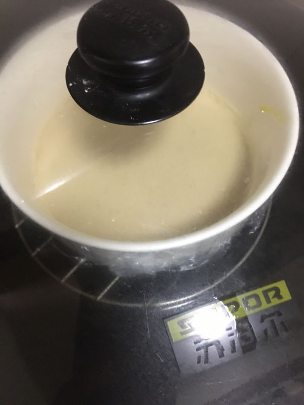 可爱小熊奥利奥雪梅娘