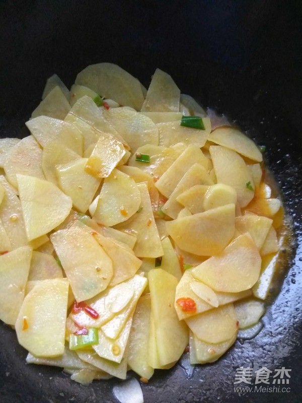 尖椒土豆片的做法