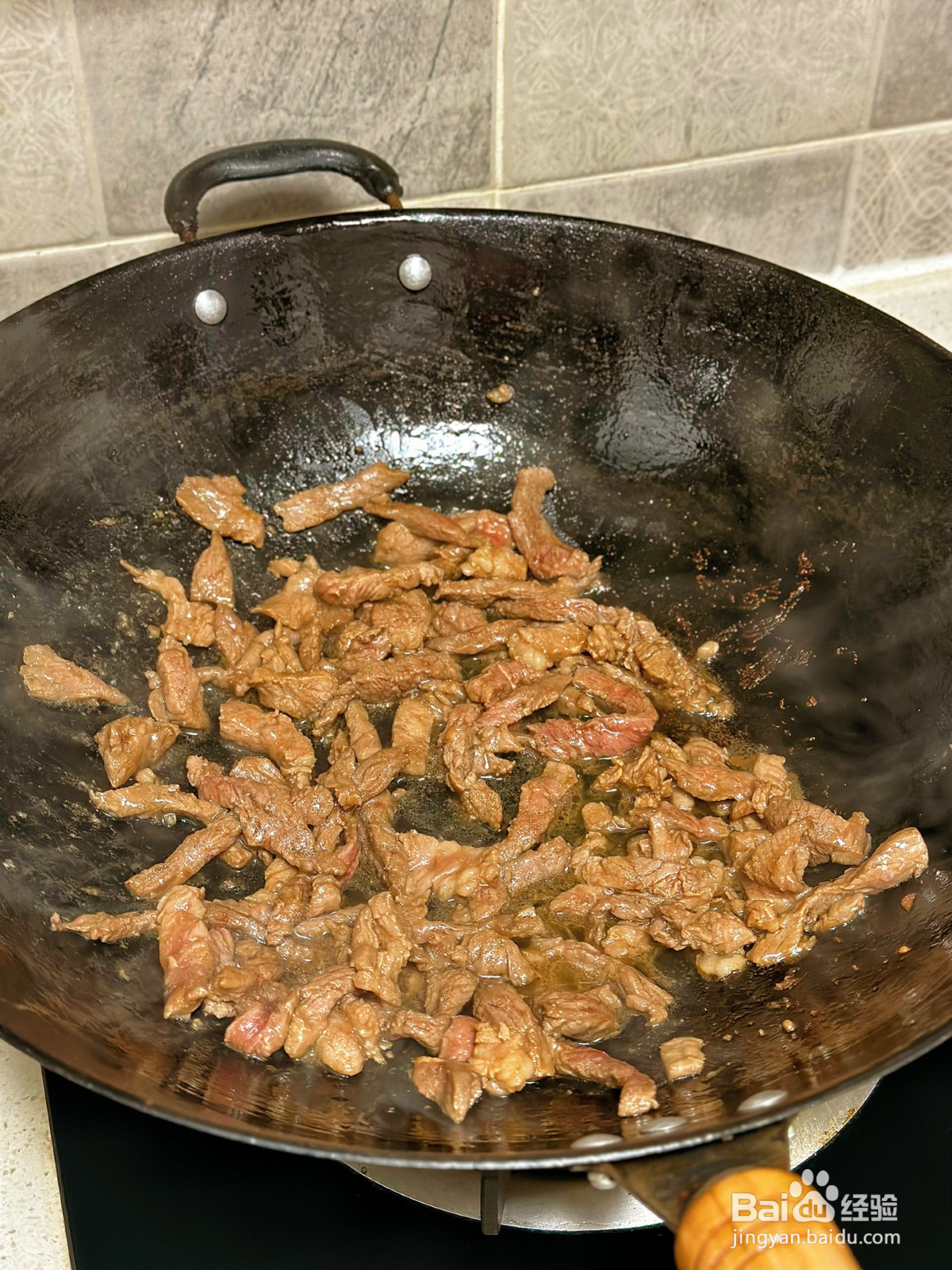 泡椒牛肉炒芹菜的做法