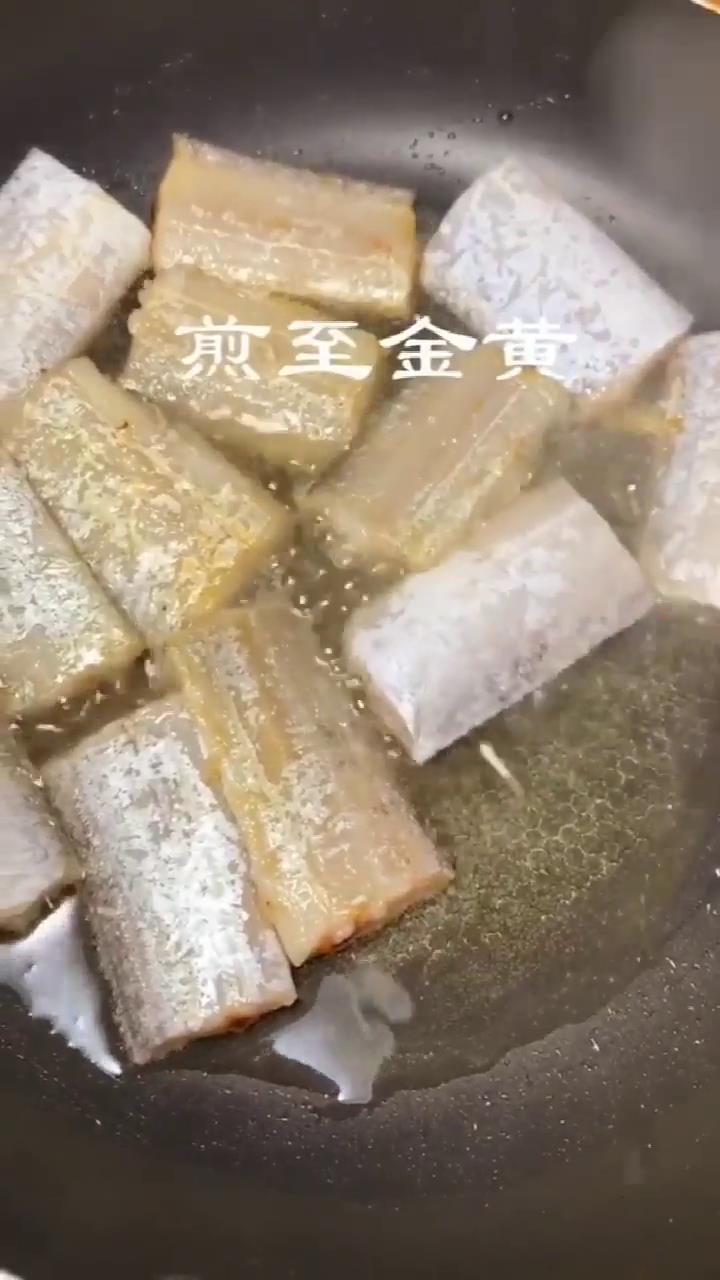 怎样做炸带鱼