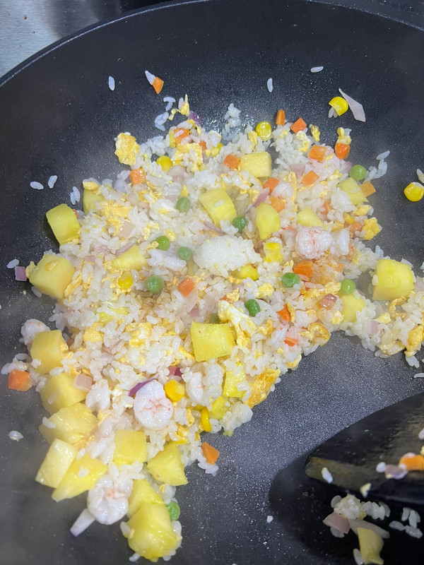 泰式菠萝咖喱饭