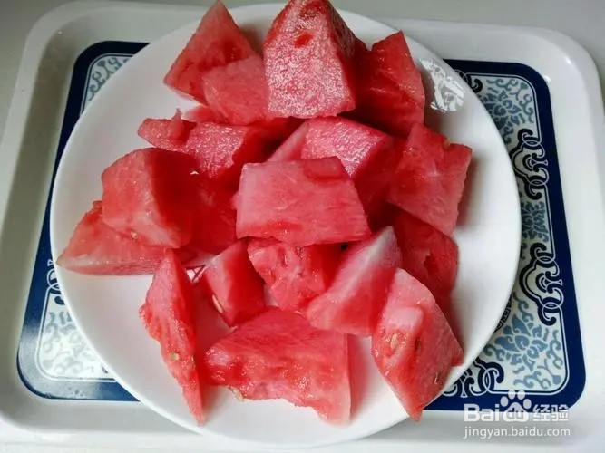 菠萝怎么种出来的