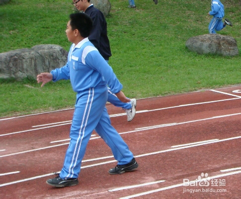 如何让自己快速的瘦下来：[1]迈开腿让你瘦
