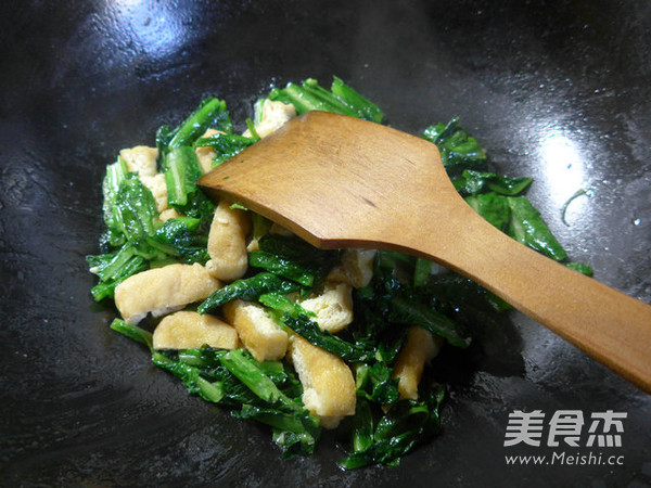 油豆腐炒莴笋叶