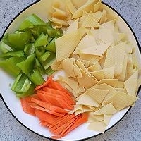 辣椒炒豆皮的做法