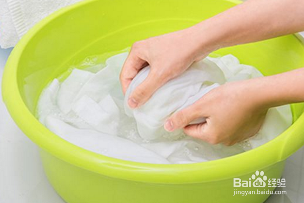 如何去掉衣服上的油渍