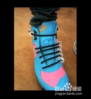 nike自动系鞋带 耐克自动系鞋带