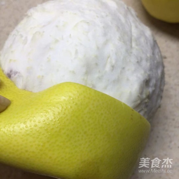 糖渍柚子皮的做法