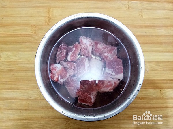 豆鼓排骨蒸豆腐的步骤