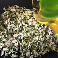 槐花麦饭的制作方法