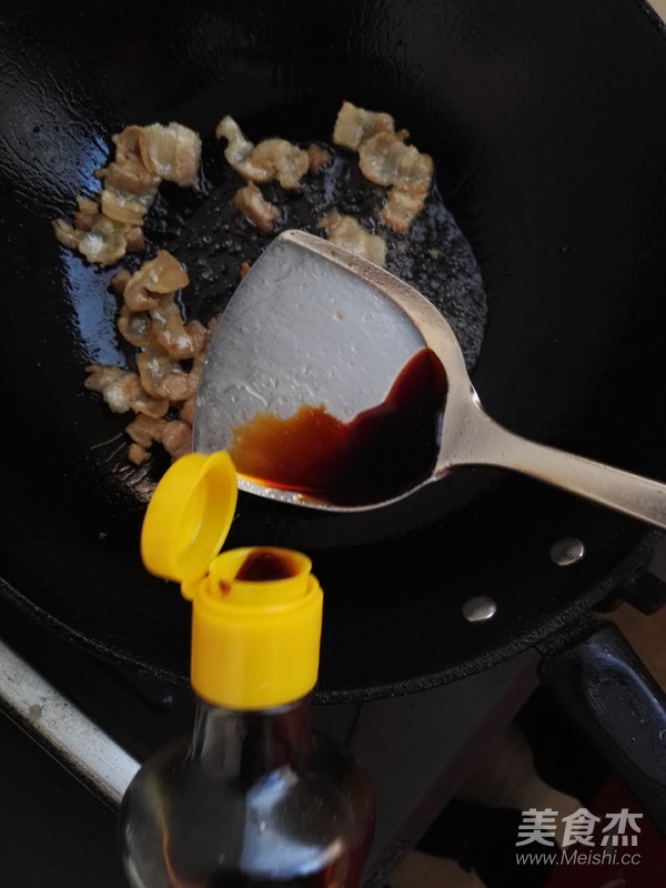 黑木耳洋葱炒五花肉