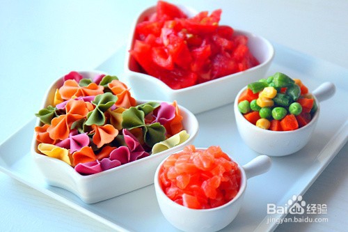 番茄三文鱼蝴蝶面怎么做