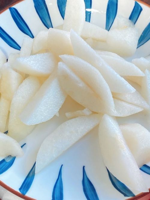 川贝冰糖炖雪梨