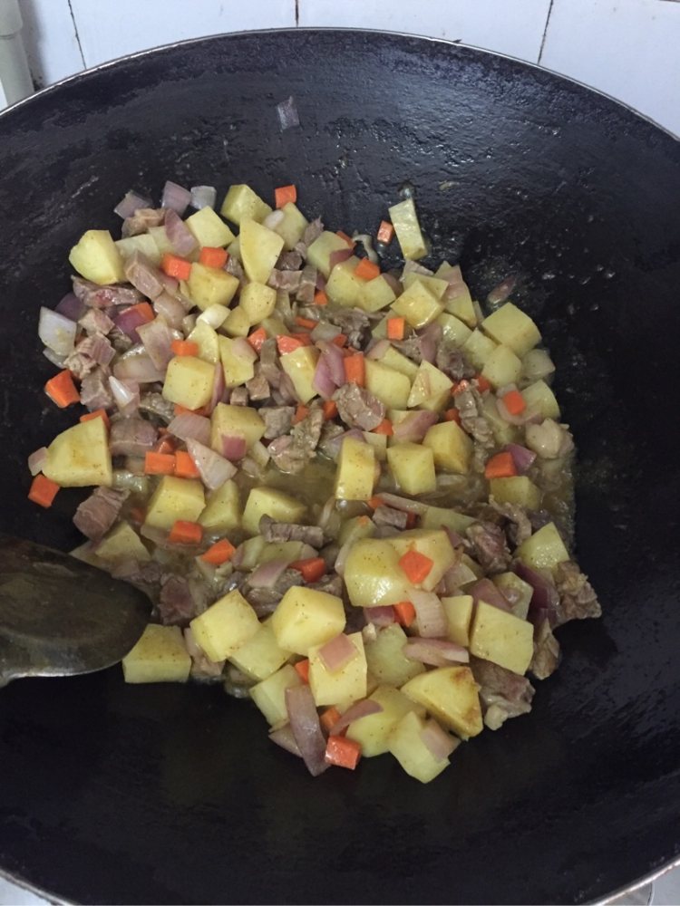 牛肉咖哩饭，新鲜从这里开始