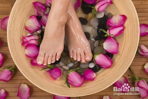 穿鞋脚臭怎么办？怎么才能去除脚臭去除鞋臭？