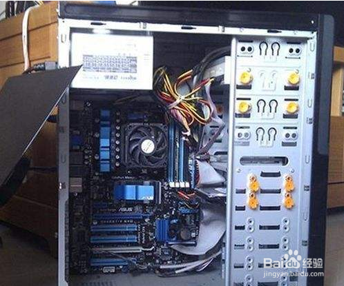 LOL英雄联盟登陆后黑屏怎么解决