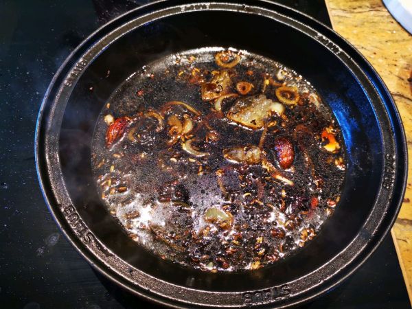 霉干菜香芋红烧肉