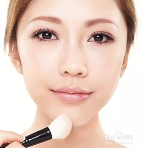 化妆技巧第1期：夏季怎样化妆才能防T区脱妆？