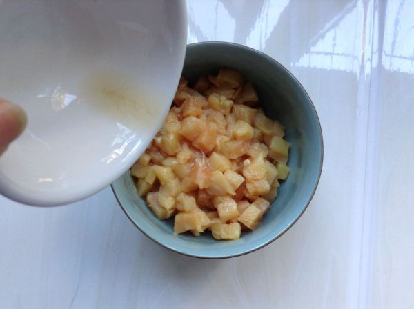 酱香味宫保鸡丁