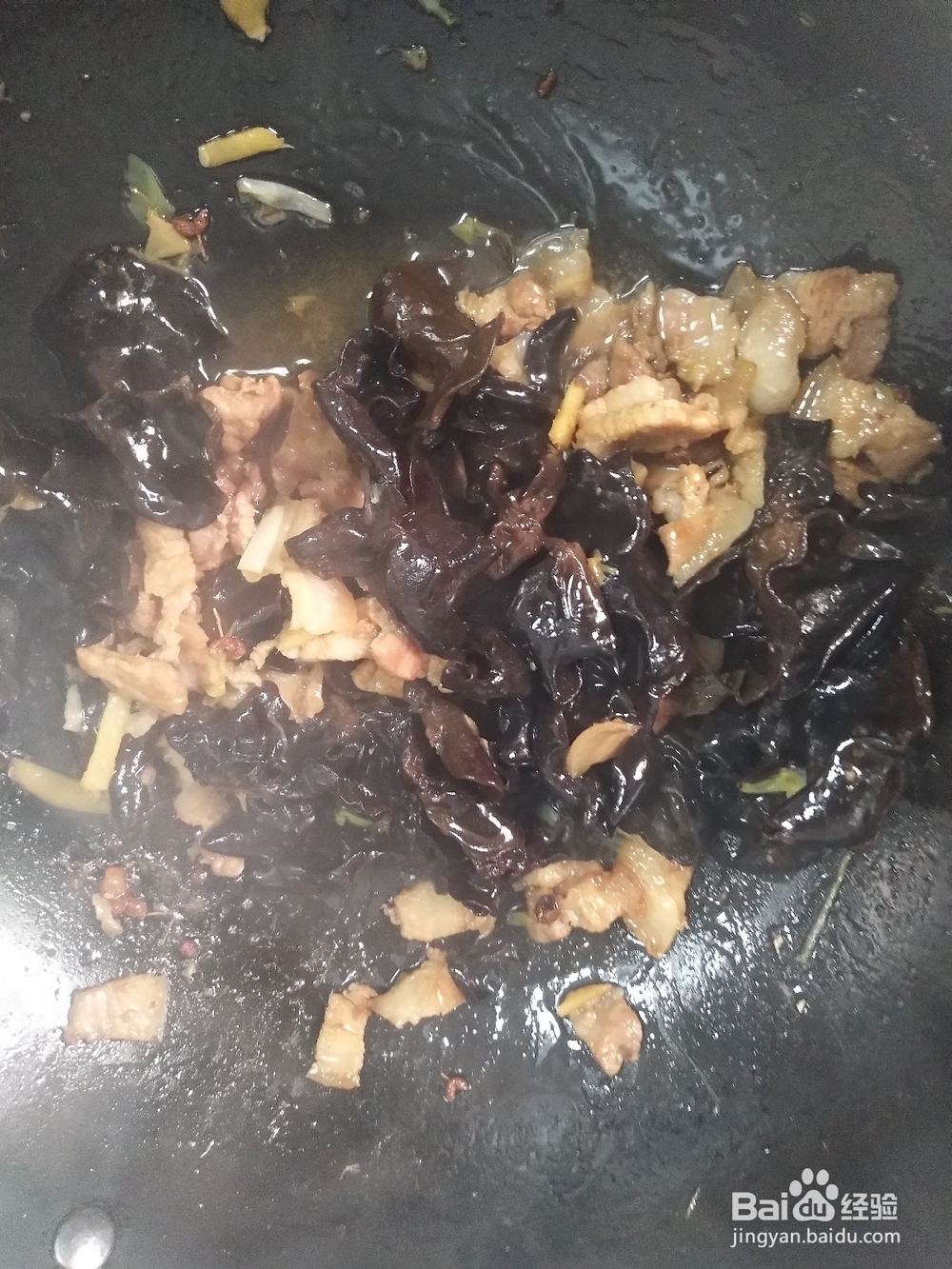 蒜苔木耳炒肉的家常做法