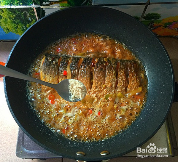 如何自制泡椒榨菜烧鱼腩肉