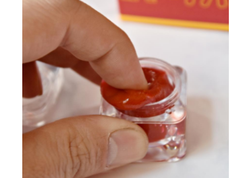 匹克态极小球沾到头发上怎么办啊