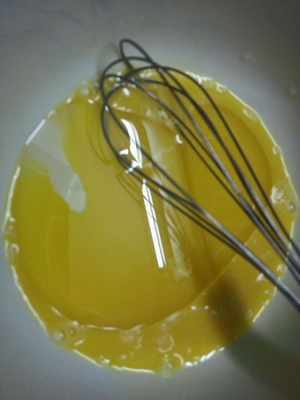 蜜糖杏仁戚风蛋糕