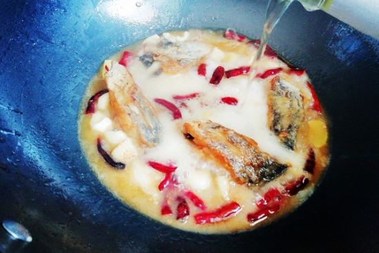 红烧带鱼的做法