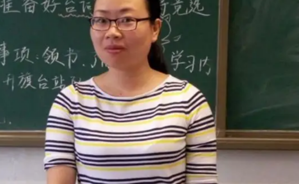 班主任评语简洁