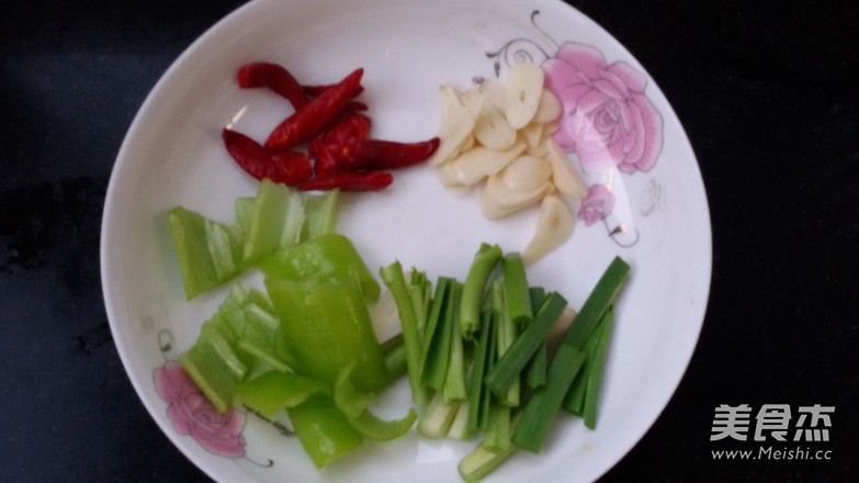 干锅娃娃菜的做法