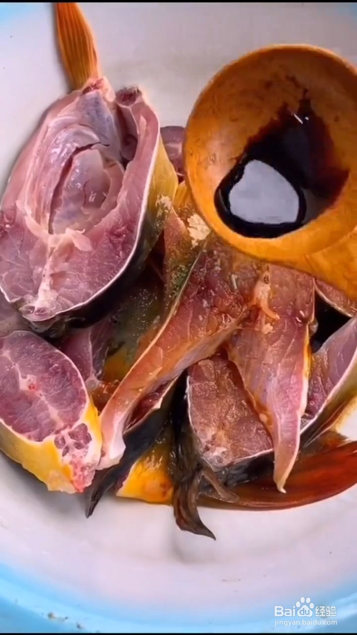 如何制作好吃的红烧鲤鱼