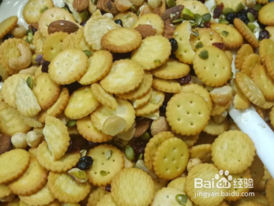 火爆朋友圈的雪花酥怎么做?