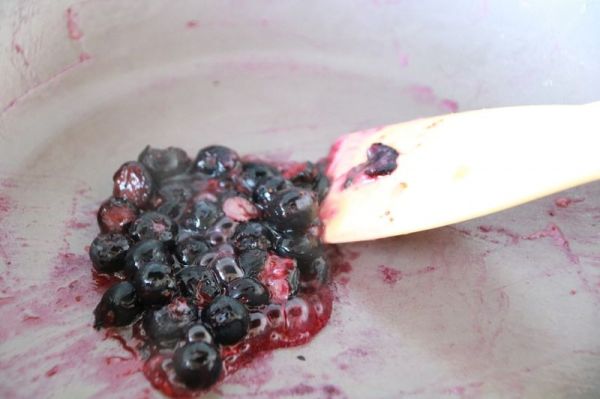 蓝莓菠萝水果派