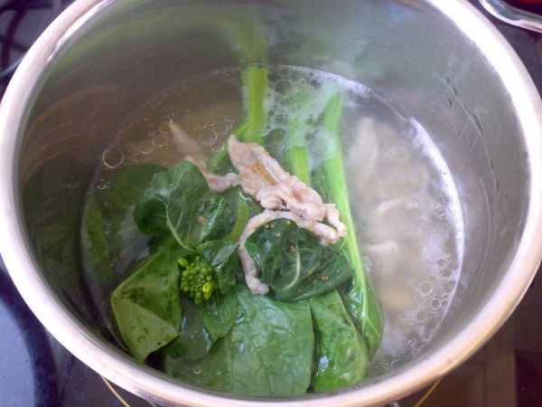 牛肉味清汤海螺面