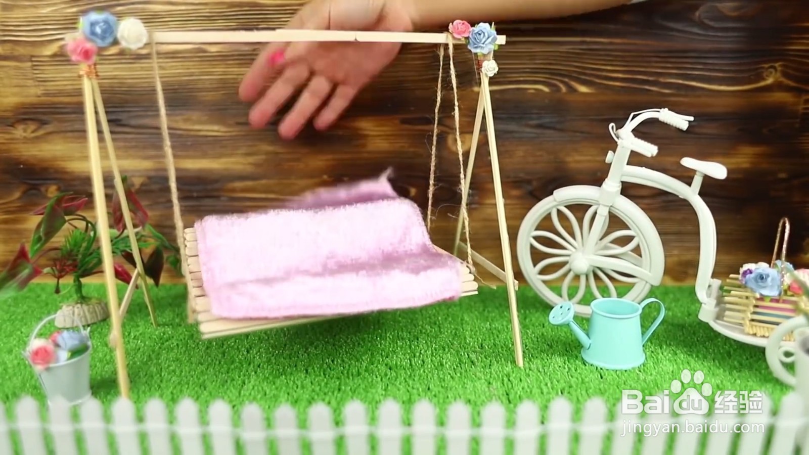 怎么给芭比diy摇摇椅？