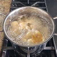 如何制作美味的鲜肉小馄饨?