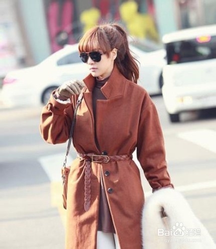 大衣+修身裤 冬季最佳显瘦搭配方案