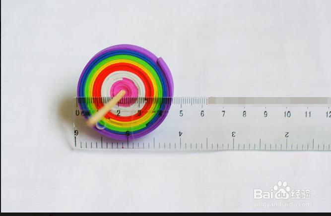 四个爸爸创意小手工——飞舞的彩虹陀螺