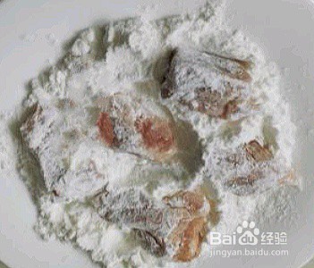 猪肉和它搭配做出一道酸甜可口的美食