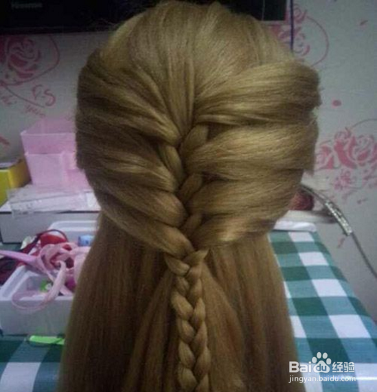 天冷了怎么扎头发好看