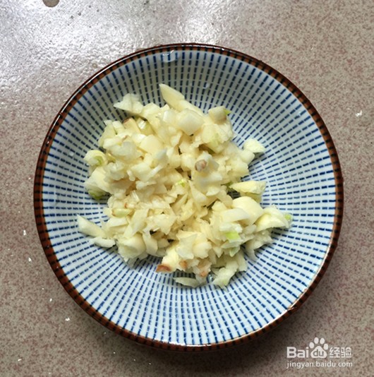 如何做出好吃的蒜蓉茼蒿菜