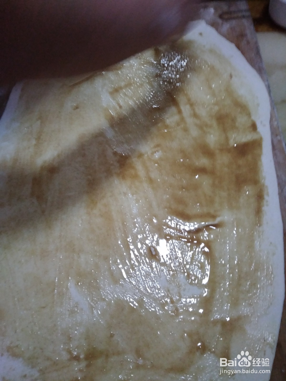 葱油香酥饼的油酥涂抹