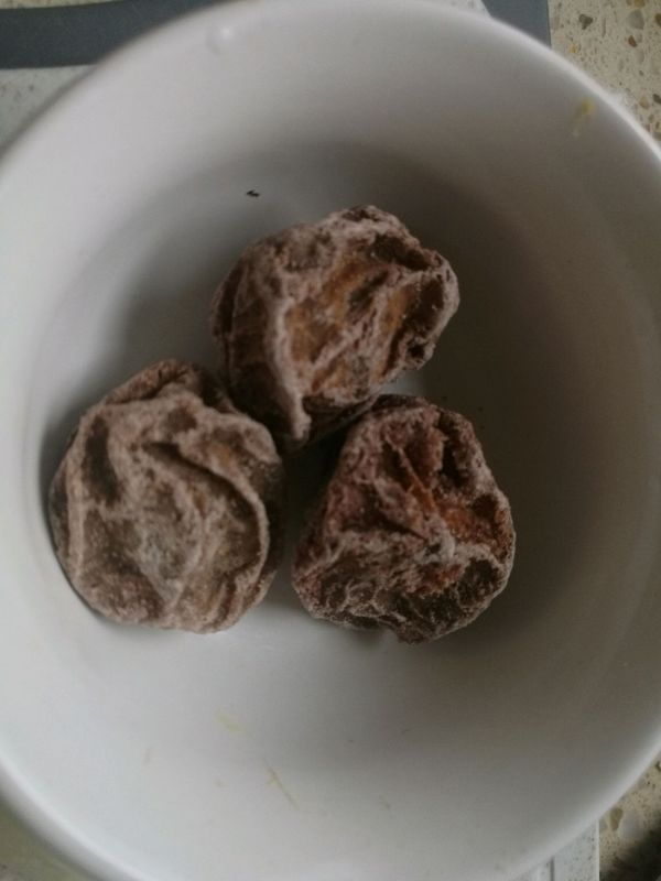 话梅花生炆猪蹄