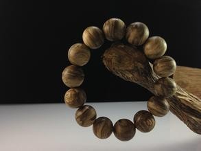 新手应该从哪些方面挑沉香手串