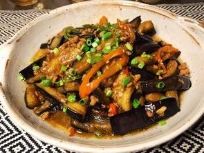 鱼香茄子的做法·