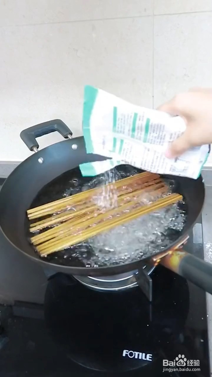 如何清理发霉的筷子