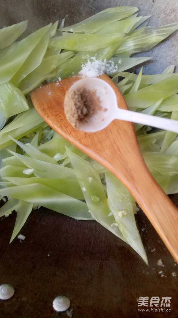 炒莴笋的家常做法