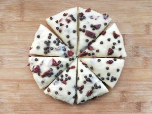 蔓越莓巧克力司康的做法